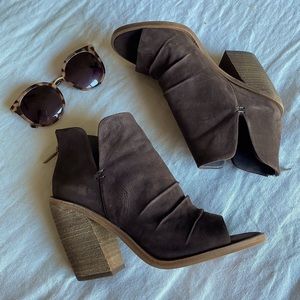 Vince Camuto brown open-toed booties